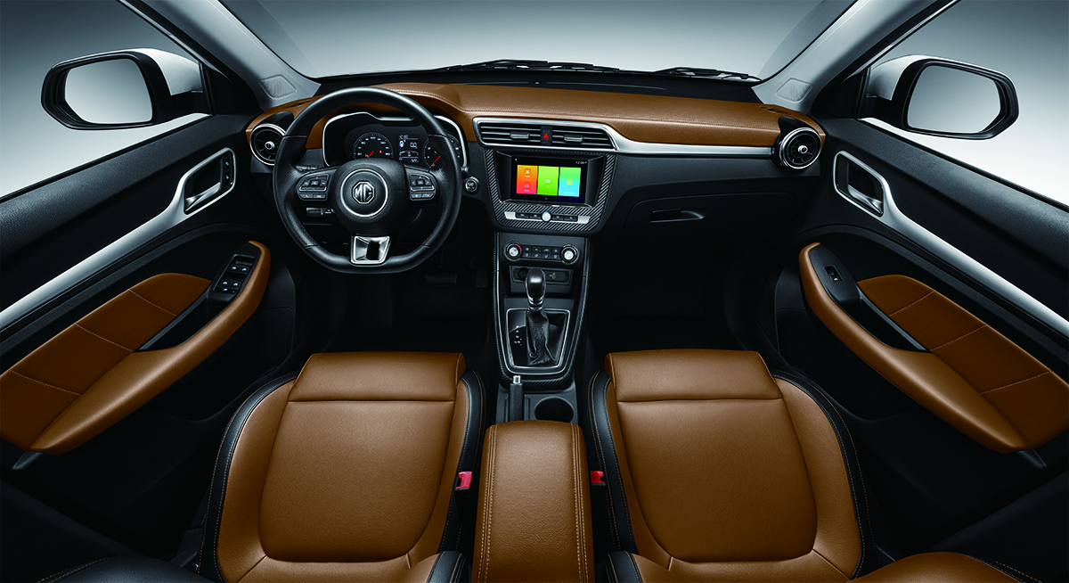 Moto_MG ZS_Feature_Front row interior_Brown_SA copia